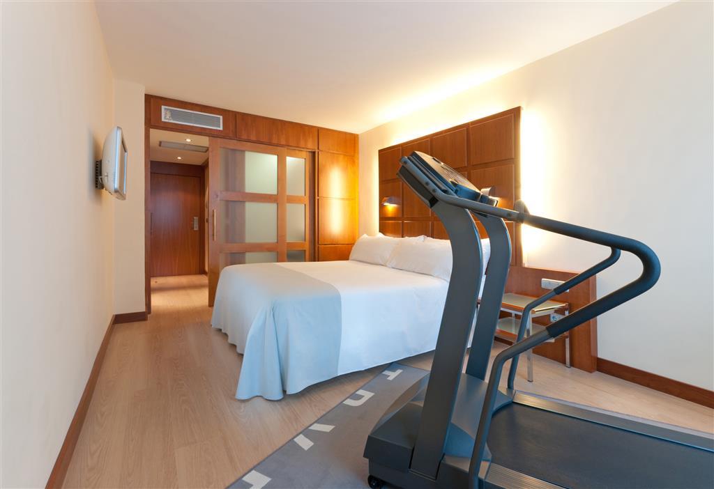 Port Azafata Valencia Hotel Manises Ngoại thất bức ảnh