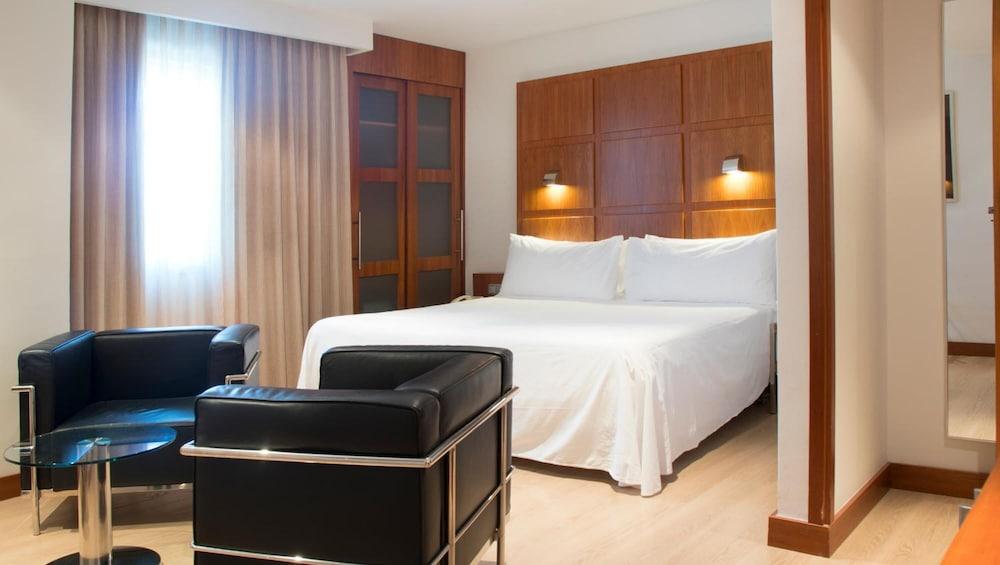 Port Azafata Valencia Hotel Manises Ngoại thất bức ảnh