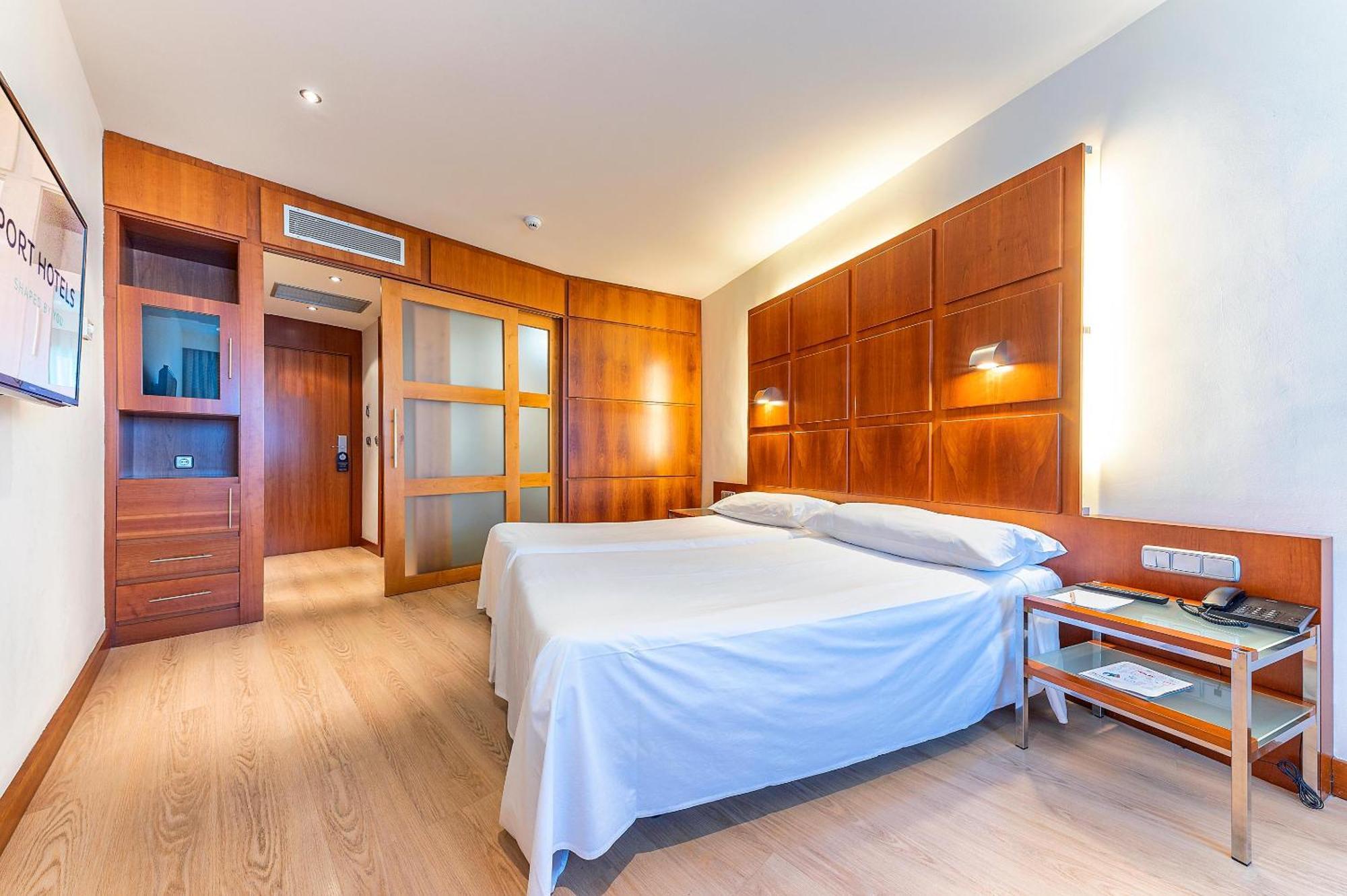 Port Azafata Valencia Hotel Manises Ngoại thất bức ảnh