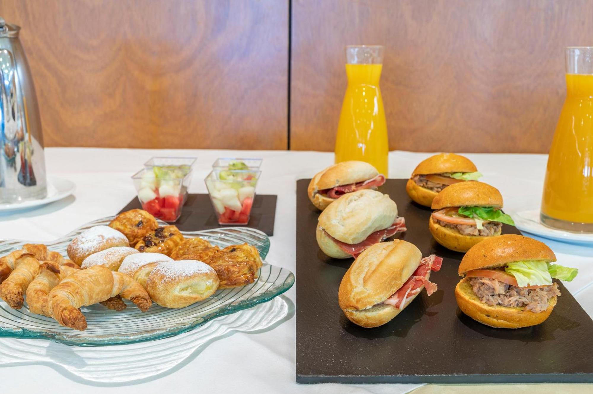 Port Azafata Valencia Hotel Manises Ngoại thất bức ảnh