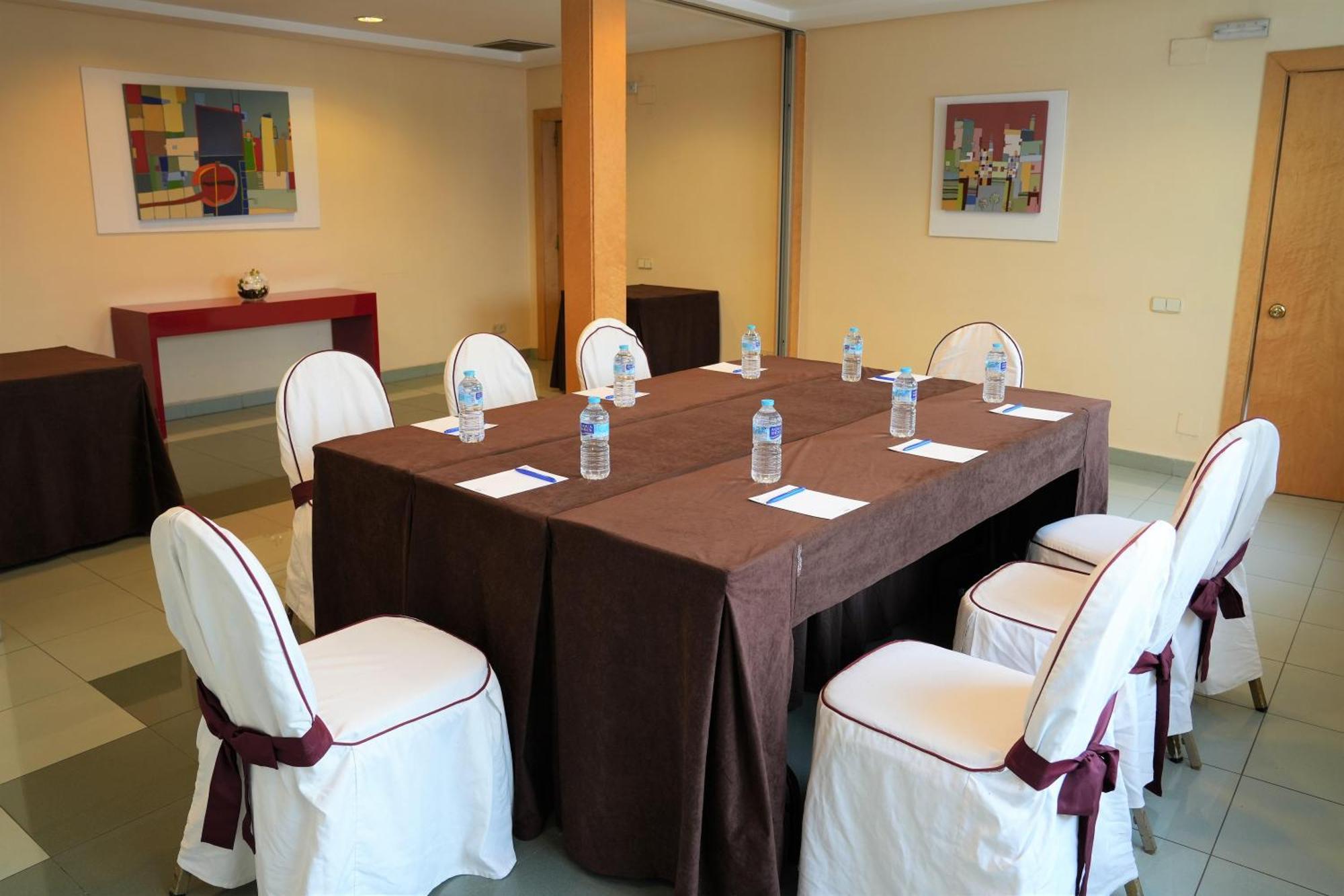 Port Azafata Valencia Hotel Manises Ngoại thất bức ảnh